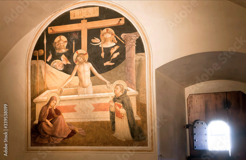 Fototapete Jesus Christ coming from tomb, 15th century fresco by Fra Angelico inside a monastery cell, in Convent of San Marco