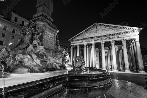 Black and White shot of Fountain on Villa del Rotonda in front of Pantheon in Rome