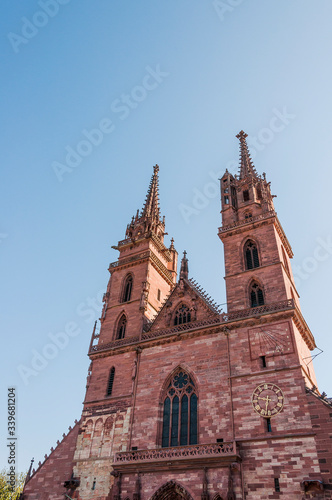 Basel, Münster, Kirche, Münsterplatz, Grossbasel, Altstadt, Stadt, Kreuzgang, Pfalz, Rhein, Georgsturm, Martinsturm, Altstadthäuser, Frühling, Schweiz