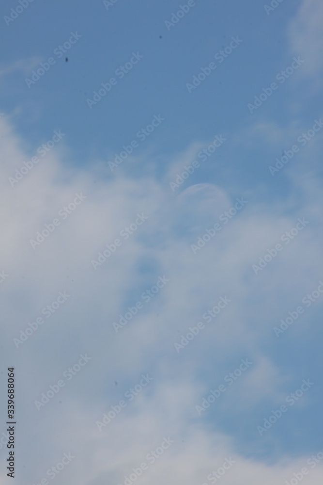 Some pictures about the sky with the moon Some pictures about the sky with the moon