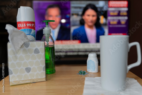 Wallpaper Mural Person taking care of them self durning the coronavirus Torontodigital.ca