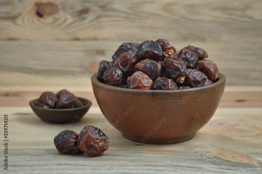 dried date palm fruits dried date palm fruits