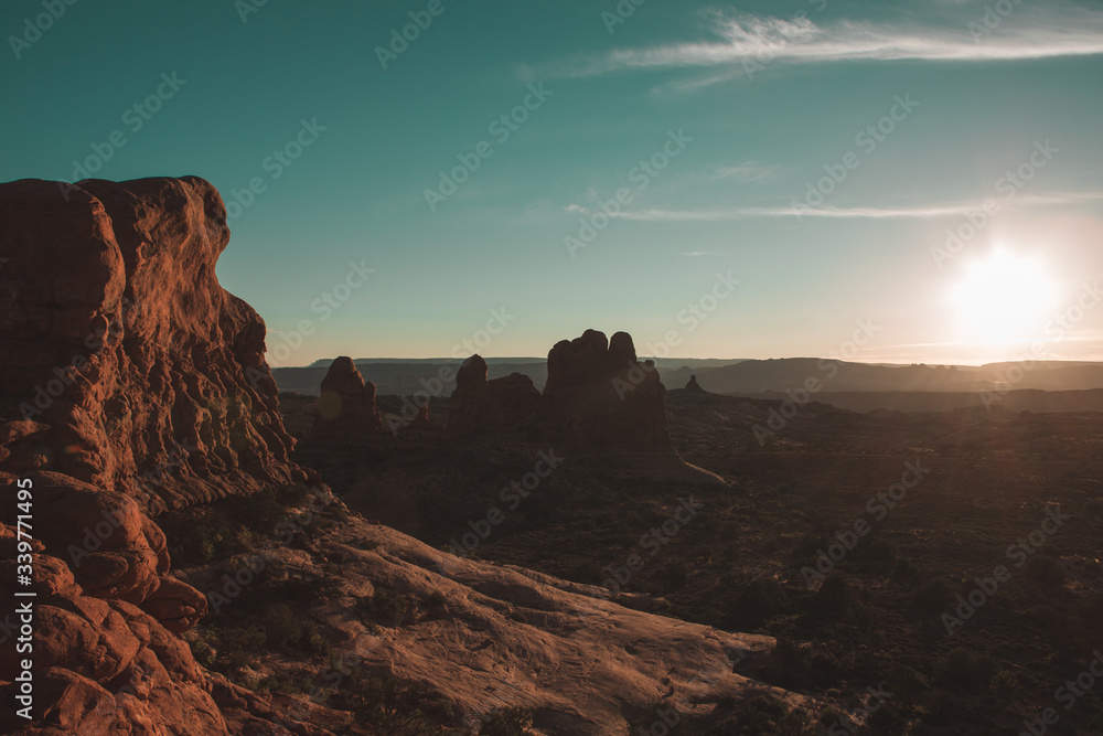 Naklejka premium arches landscape during sunset 