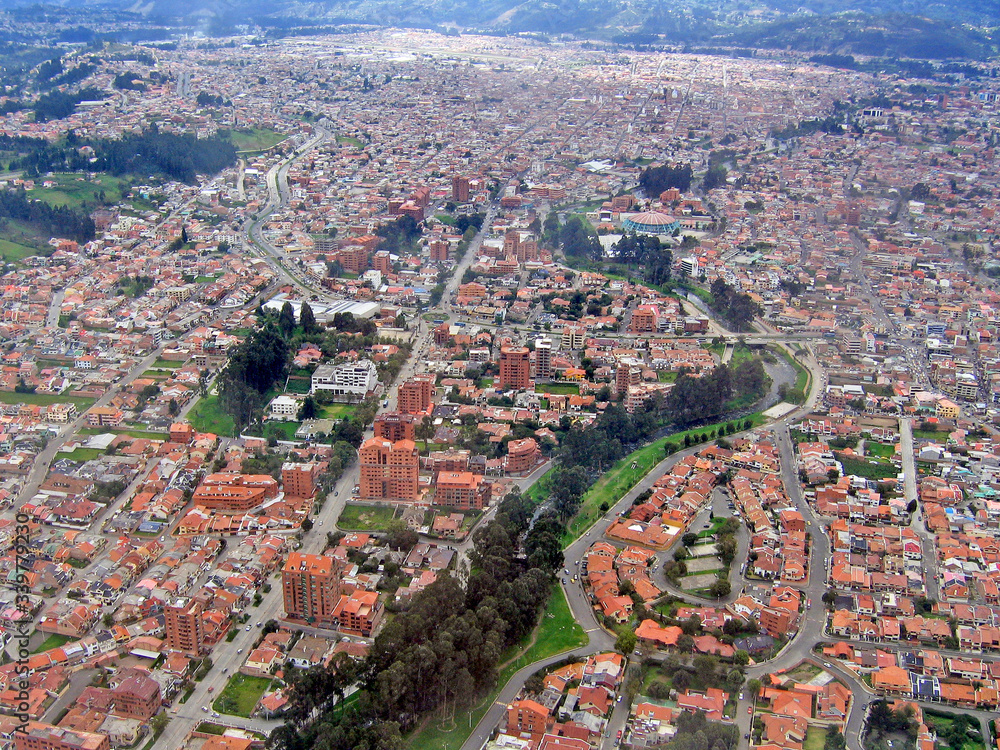 Ciudad de Cuenca vista desde el avión