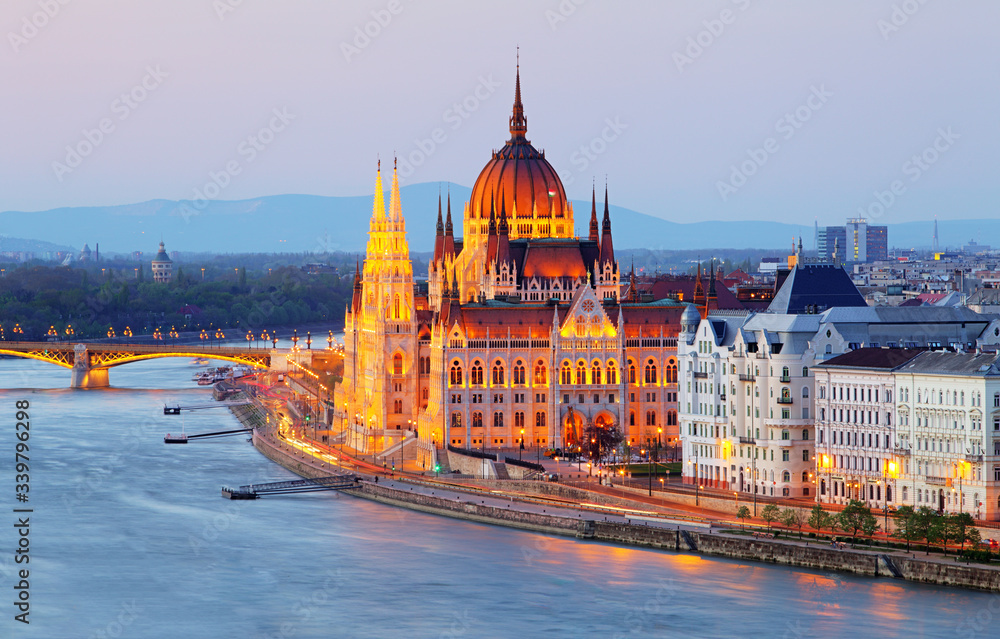Obraz premium Budapeszt nocą - Parlament, Węgry