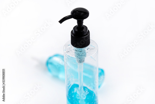 Alcohol gel sanitizer hand gel , Blue alcohol sanitizer gel bottle with pump for hand wash