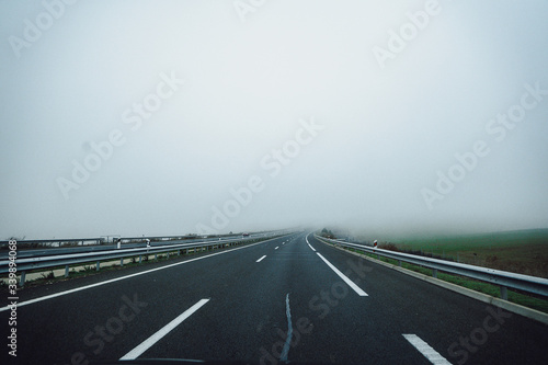 Niebla en la carretera   Road trip fog  © NoemiOlivera