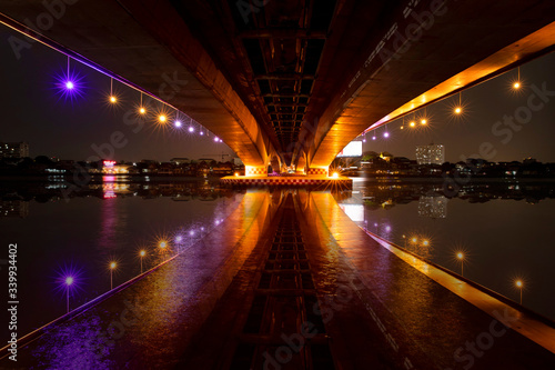 bridge at night © Benzine