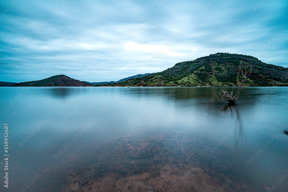 Fototapeta premium Lac du Salagou