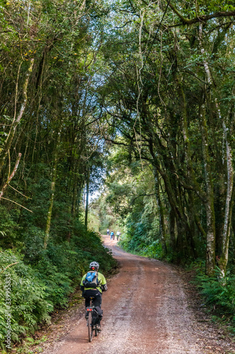 Viagem de cicloturismo nos Caminhos de Pedra, regiao de Bento Goncalves, Rio Grande do Sul, Brasil, foto de Ze Paiva, Vista Imagens. © Zé Paiva