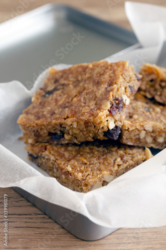 Oatmeal bars flap jack fruit nuts seeds healthy snacks