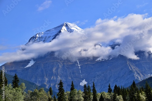 Mount Robson , BC , Canada ,  photo