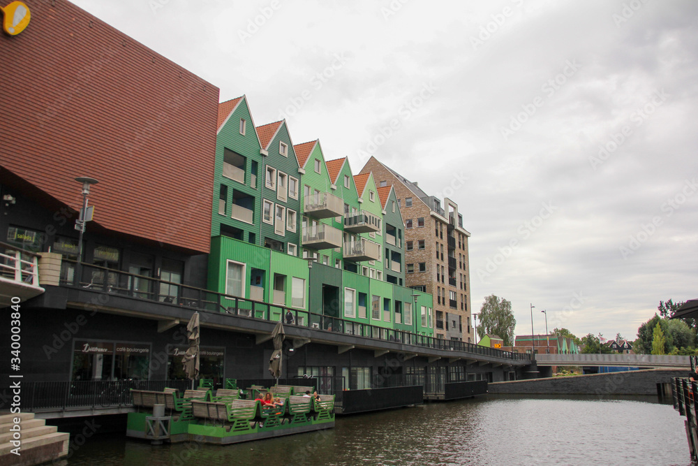 Fototapeta premium Zaandam houses with river passing in the middle