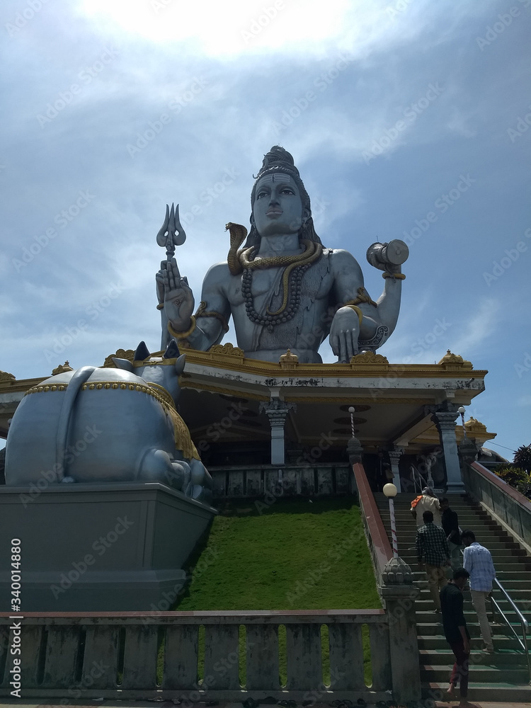 Fototapeta premium statue of siva