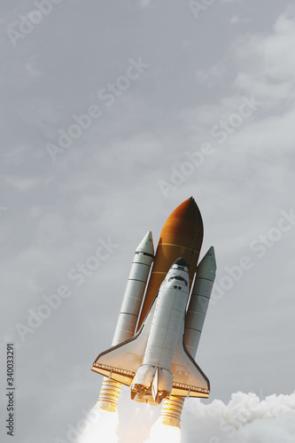 Fototapeta Naklejka Na Ścianę i Meble -  Rocket space craft. The elements of this image furnished by NASA.