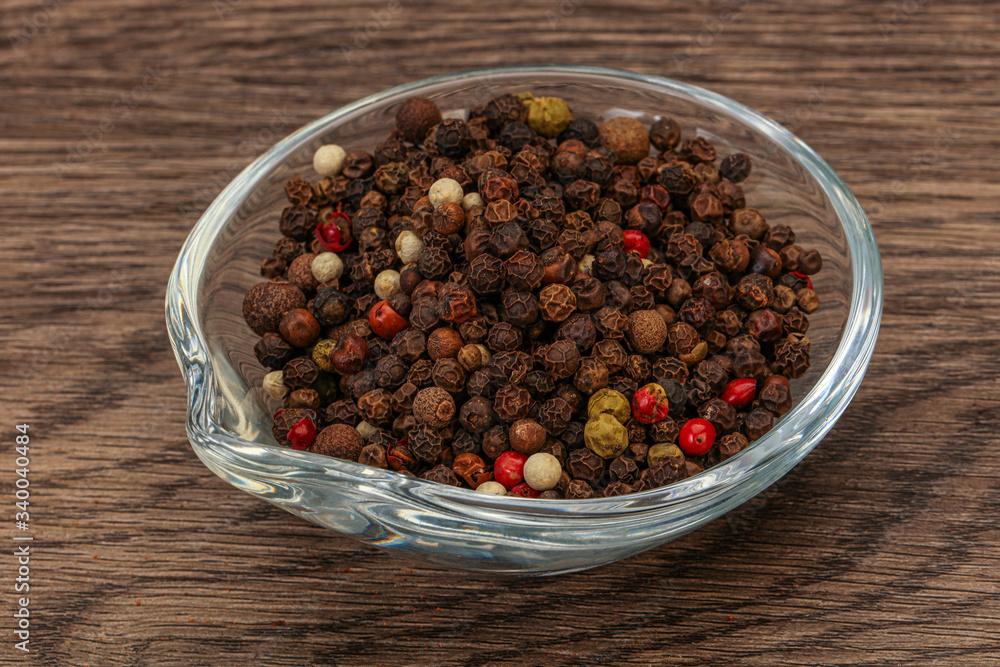Peppercorn heap in the bowl Peppercorn heap in the bowl