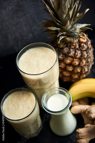 White smoothie with ginger and pineapple