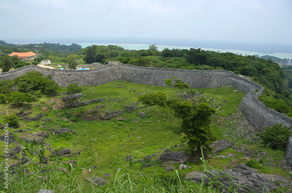 世界遺産　今帰仁城