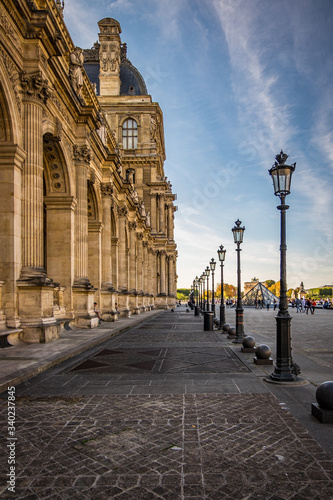 Palais du Louvre in Paris, France © alzamu79