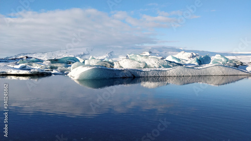 Glacier Lagoon in Island Eisberge im Wasser