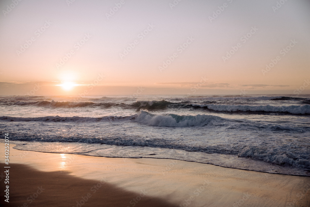 Sonnenaufgang am Strand 
