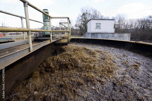 Traitement de l' eau par organisme public territorial photo