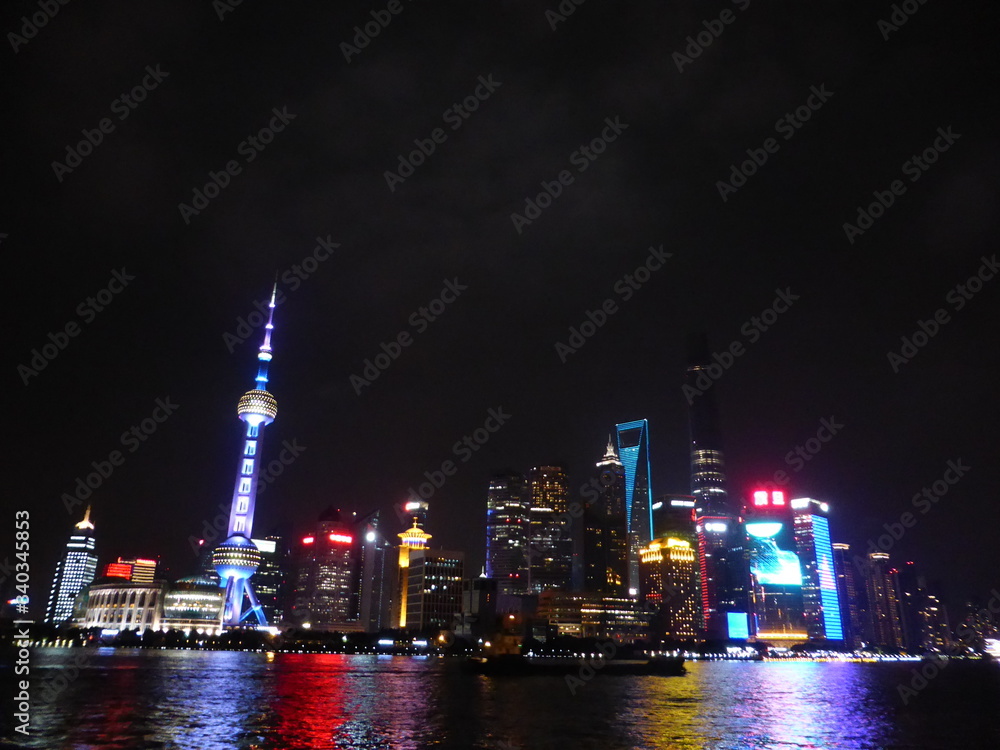 Skyline nocturno de Shanghái