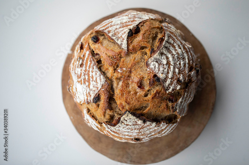 sourdough, bread, rustic, homemade, loaf, bread, cinnamon, raisin, round, loaves, round bread, flour, brown, rings, bake, baking, bakery, one, natural 