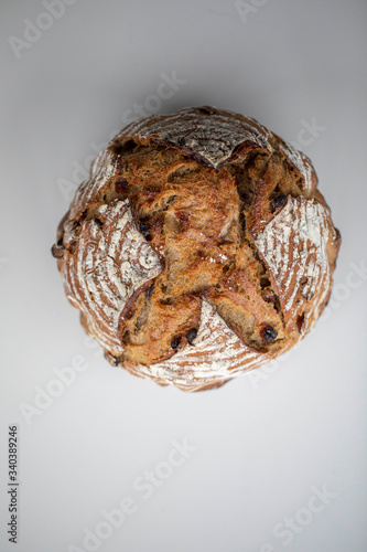 sourdough, bread, rustic, homemade, loaf, bread, cinnamon, raisin, round, loaves, round bread, flour, brown, rings, bake, baking, bakery, one, natural 
