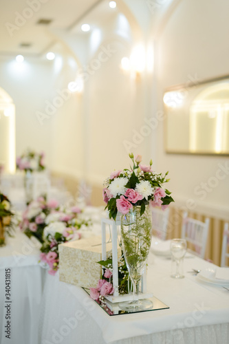 Beautiful floral table decoration for a special occasion