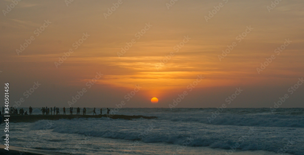 Fototapeta premium sunset over the sea