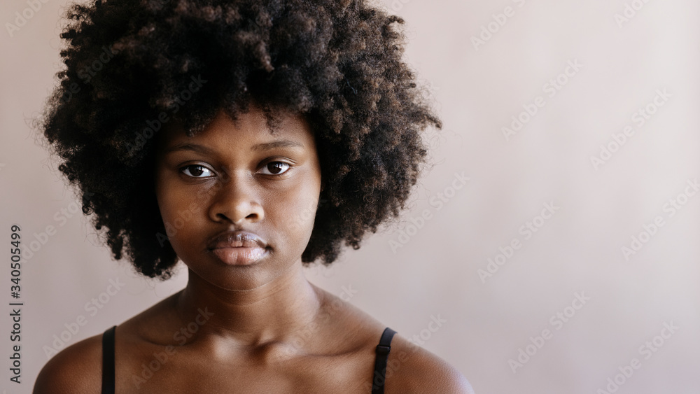 Black model with natural hair Black model with natural hair