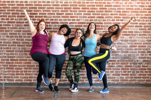 Fotografija Diverse womens fitness class
