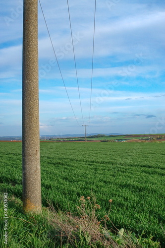 Überlandleitung - Stromleitung