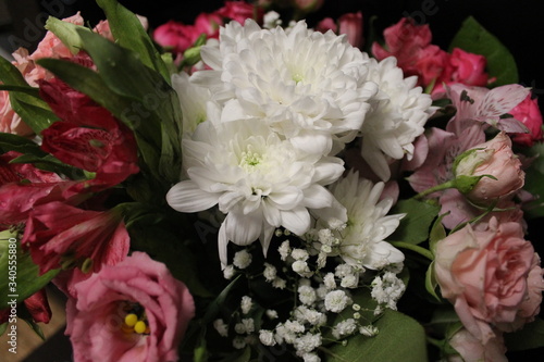 pink and white bouquet