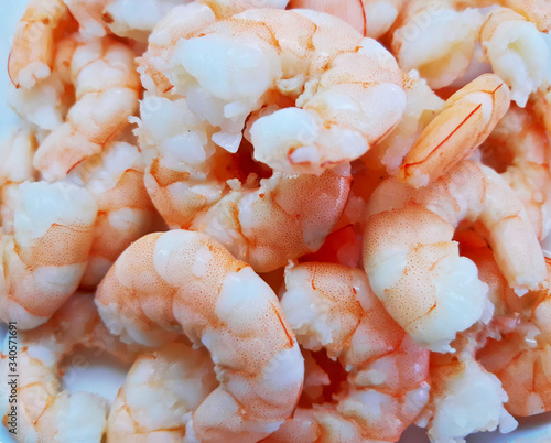red prawns on ice