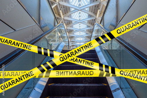 Entrance to the escalator i...