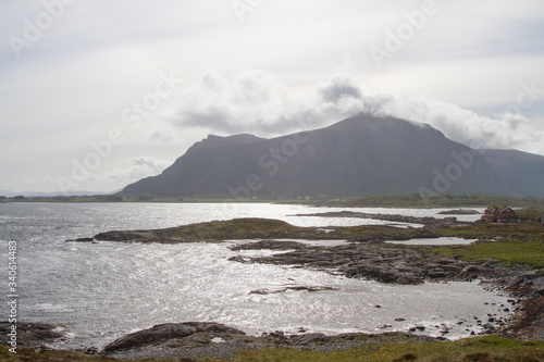 Norwegische Landschaft an der Atlantikstraße