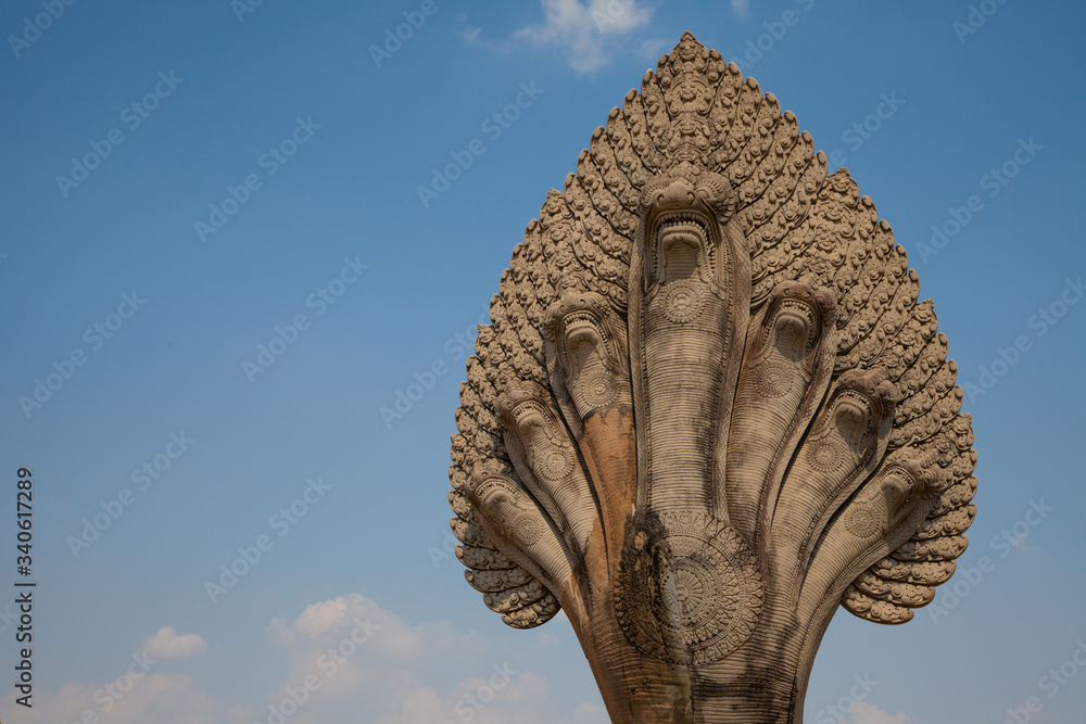 naga-seven-headed-snake-statue-at-angkor-wat-the-largest-religious