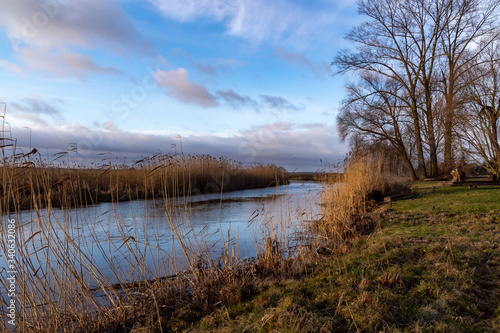 Narwia  ski Park Narodowy. Rzeka Narew. Szosa Kruszewska  Waniewo  Kurowo  Podlasie  Polska