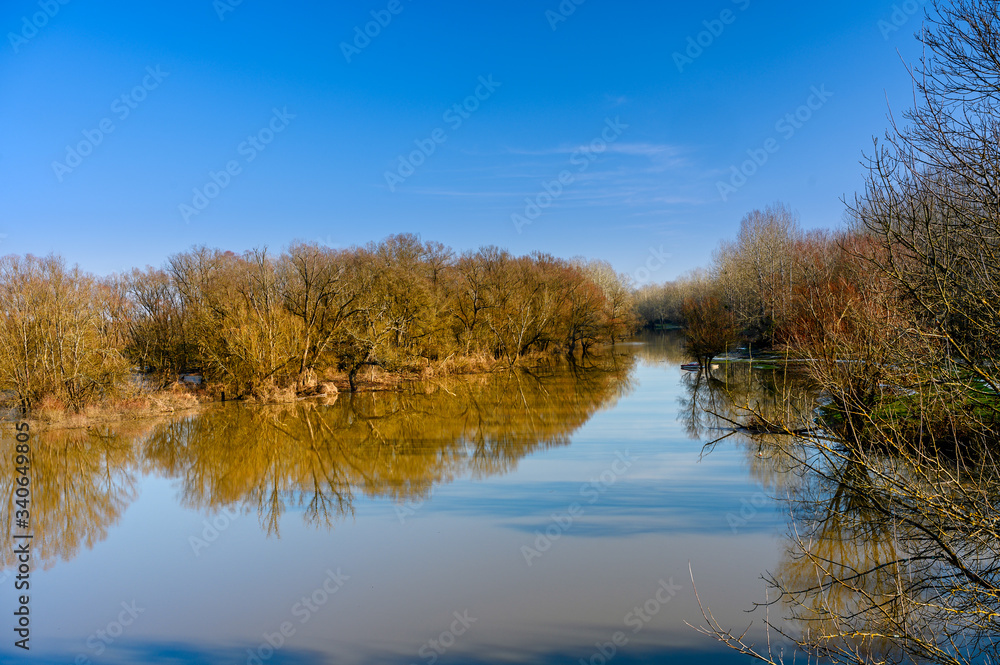 Am ruhigen Fluss Am ruhigen Fluss