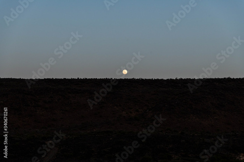 Aburma's desert under moonlight