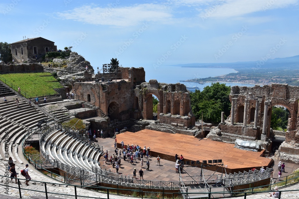 Le teatro greco à Taormina en Sicile