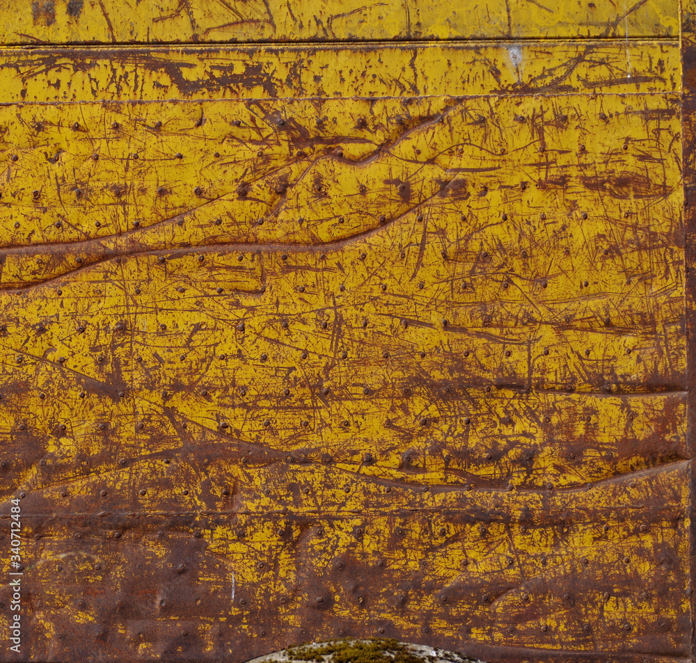 Fototapeta premium yellow container