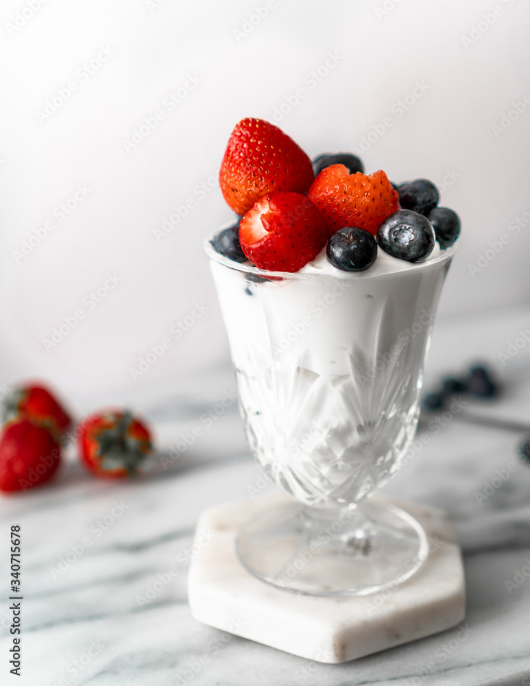 Yogurt Parfait with Blueberries and Strawberries Yogurt Parfait with Blueberries and Strawberries