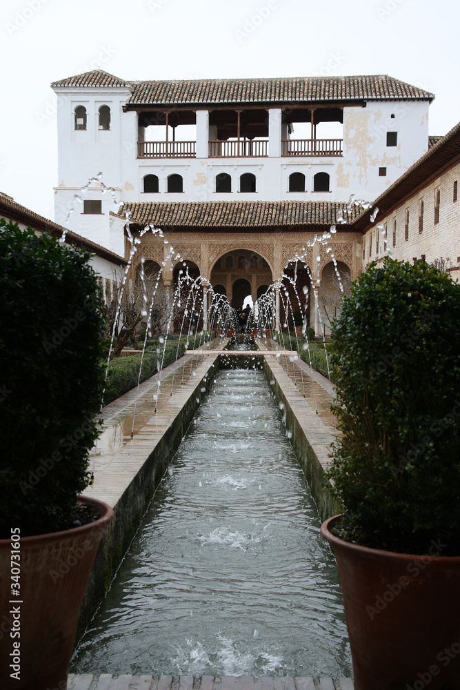 Fototapeta premium Alhambra palace complex in Spain