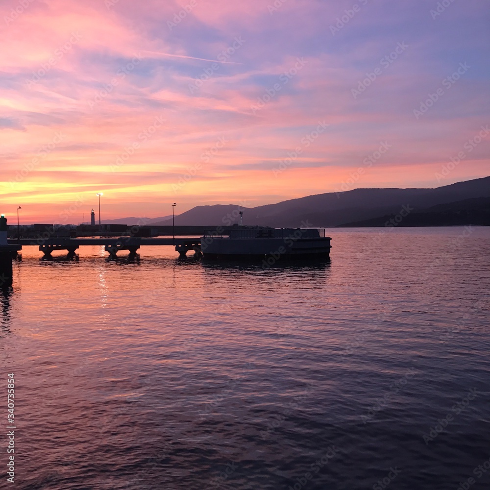 coucher de soleil sur le port