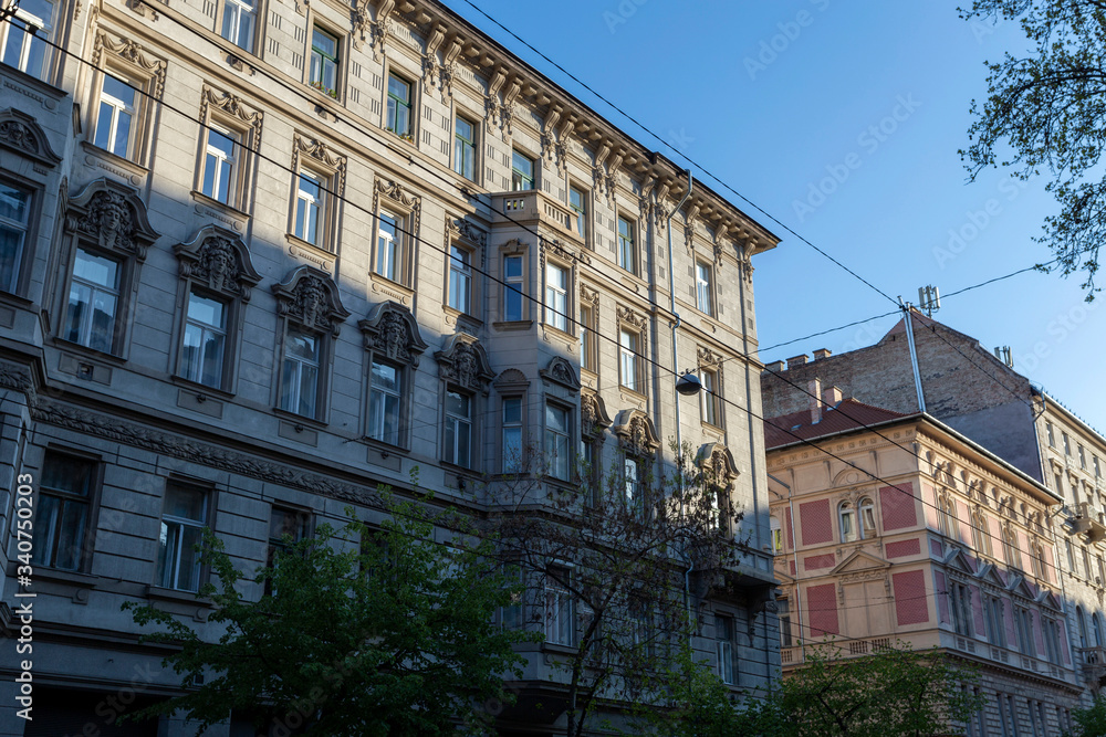Fototapeta premium Classic apartment building in Budapest, Hungary