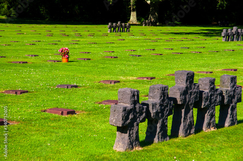 Deutscher Soldatenfriedhof La Cambe in der Normandie in Frankreich photo