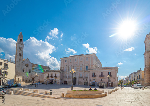 Quadro su tela piazza, puglia, palo del colle, chiesa, viaggiare, azzuro, cielo, sole, cattedra